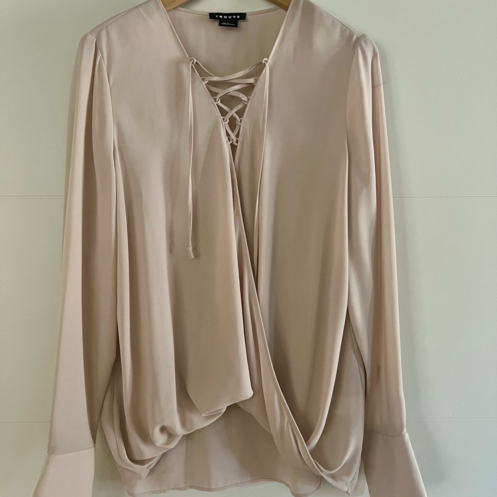 TROUVÉ Cream Blouse with Lace-Up Detail